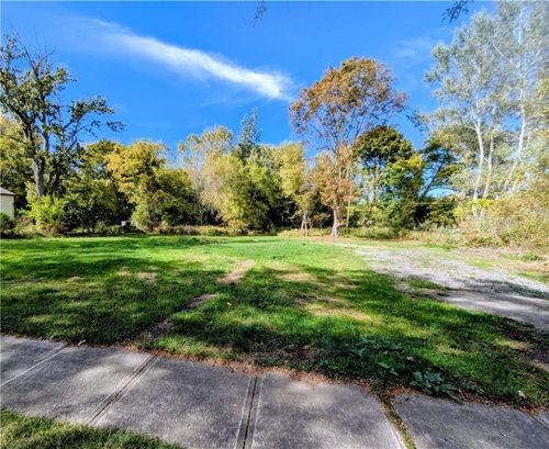 836 State St, Mumford, NY, 14511-9867 | Card Image