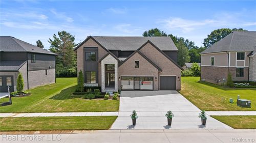 35704 Addison Dr, New Baltimore, MI, 48047-5859 | Card Image