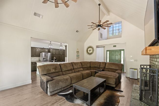 109 Enchanted Dr, House other with 4 bedrooms, 2 bathrooms and null parking in Enchanted Oaks TX | Image 13