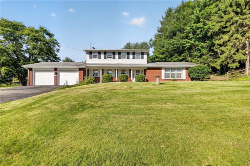 37 Millersdale Rd, Jeannette, PA, 15644 | Card Image