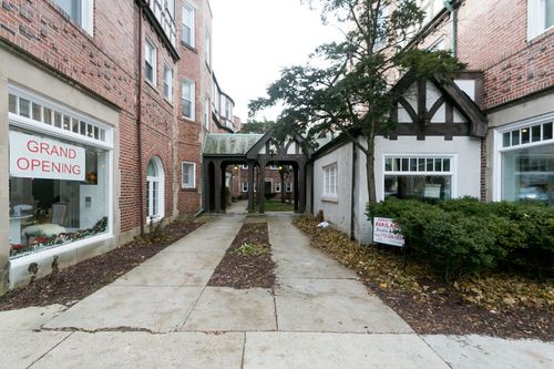 3e-918 Green Bay Road, Winnetka, IL, 60093 | Card Image
