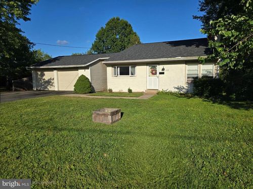 109 Merritt Ave, DOUGLASSVILLE, PA, 19518-1505 | Card Image
