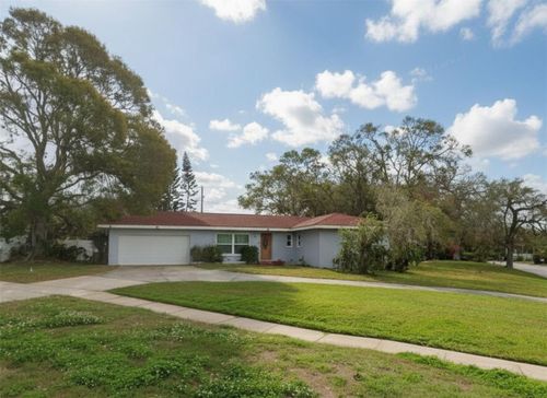 1001 Bay Breeze Terrace, LARGO, FL, 33770 | Card Image