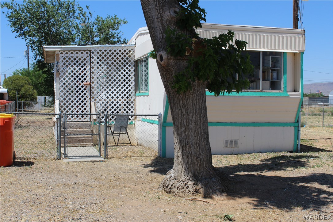 Diagonal Way, Kingman, AZ 86409 #1
