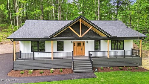 520 Ridge Rd, Caryville, TN, 37714-3211 | Card Image
