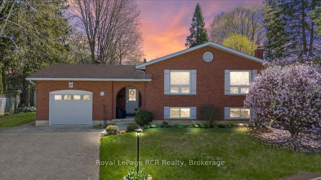 371 4 Th Ave, House other with 4 bedrooms, 2 bathrooms and 6 parking in Hanover ON | Image 39