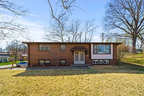 5018 Nw Huonker Rd, Kansas City, MO, 64151-3220 | Card Image