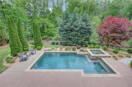 68 Misty Creek Cv, Newnan, GA, 30265-6131 | Card Image