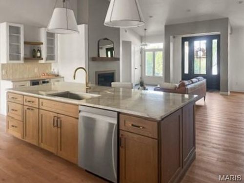 679 Jonathan Rd, Hannibal, MO, 63401-2656 | Card Image