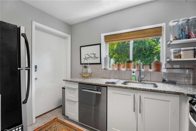 APT-6 - 282 Ardmore Cir Nw, Condo with 2 bedrooms, 1 bathrooms and null parking in Atlanta GA | Image 12