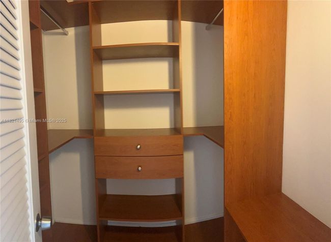 APT-207 - 19390 Collins Ave, Condo with 2 bedrooms, 2 bathrooms and null parking in Sunny Isles Beach FL | Image 42