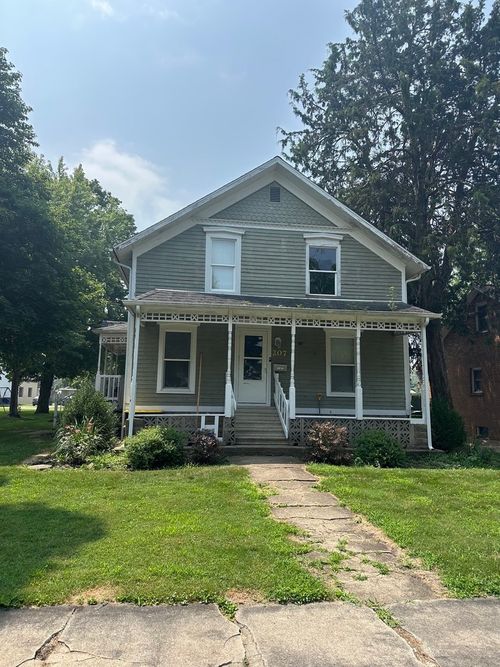 207 W Elm St, Fairbury, IL, 61739-1538 | Card Image