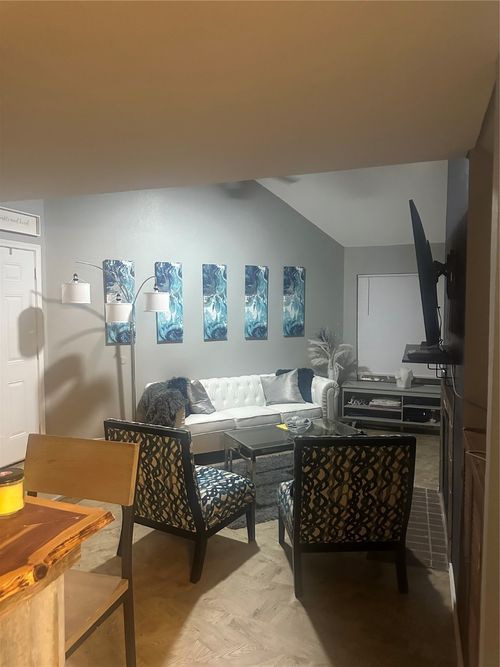 apt-b202-2310 Balsam Dr, Arlington, TX, 76006-5915 | Card Image