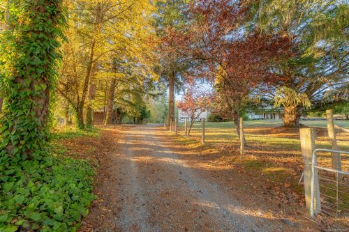 1035 Briarwood Cres, Mill Bay, BC, V8H1A5 | Card Image
