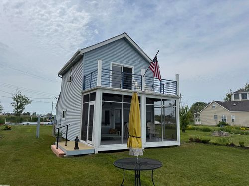 7286 S Channel Dr, Harsens Island, MI, 48028 | Card Image