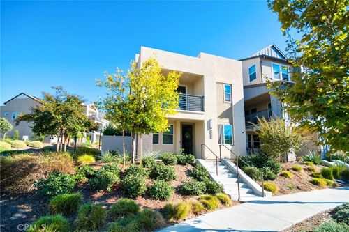 138 Biome, Irvine, CA, 92618-1465 | Card Image