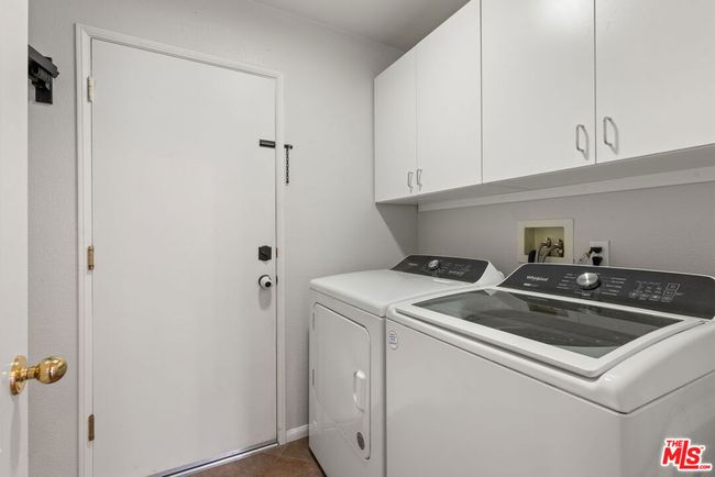 27870 Skycrest Cir, House other with 4 bedrooms, 3 bathrooms and 3 parking in Valencia CA | Image 15