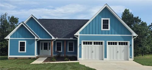 165 Twin K Dr, Rutherfordton, NC, 28139-8626 | Card Image