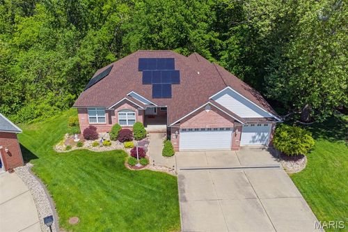 5 Chariot Ct, Glen Carbon, IL, 62034-1570 | Card Image