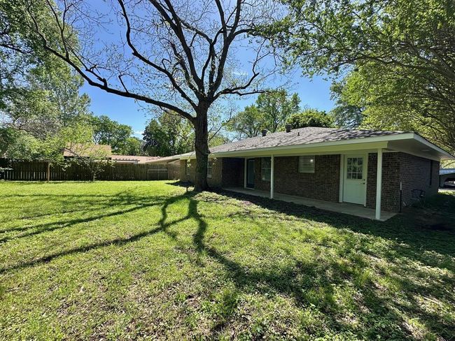 802 E Terrell Ave, House other with 3 bedrooms, 2 bathrooms and null parking in Crockett TX | Image 33