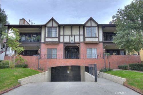 201-2606 Cascada Way, Los Angeles, CA, 90049 | Card Image