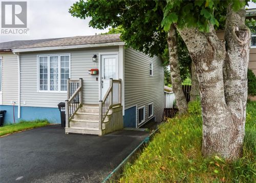 11 Mogridge St, St. John's, NL, A1G1K7 | Card Image