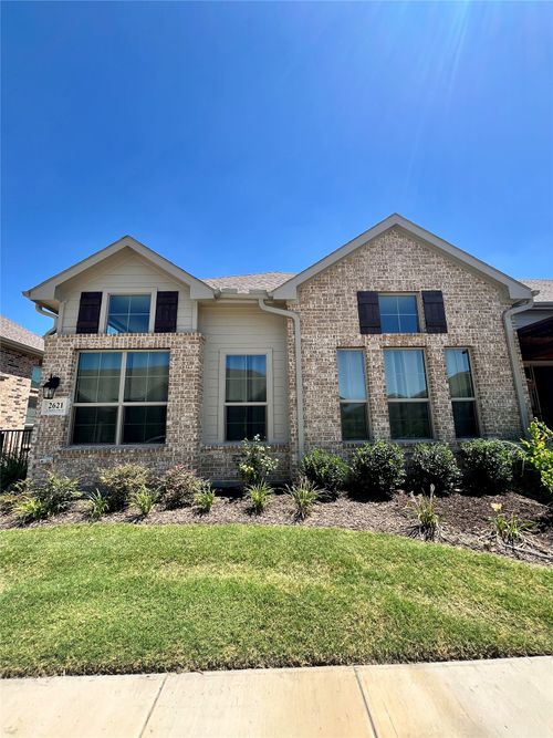 2621 Chablis Dr, Grand Prairie, TX, 75054-6686 | Card Image