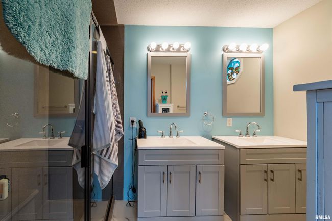 168 Lake Indian Hills Cir, House other with 4 bedrooms, 5 bathrooms and null parking in Carbondale IL | Image 17