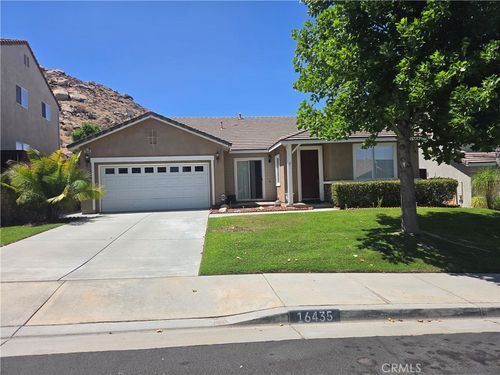 16435 Quarter Horse Rd, Moreno Valley, CA, 92555-3330 | Card Image