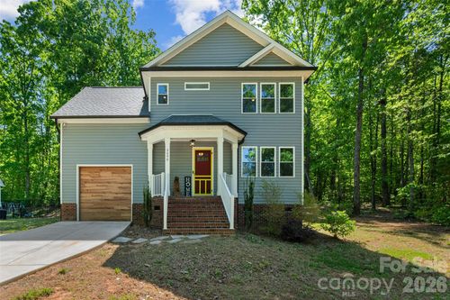 3690 Innes Ln, Maiden, NC, 28650-8125 | Card Image