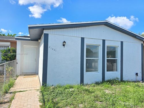 21421 Nw 39th Ave, Miami Gardens, FL, 33055-1121 | Card Image