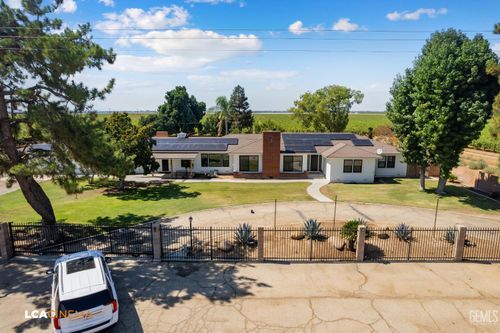 11081 Zachary Ave, Delano, CA, 93215-9596 | Card Image