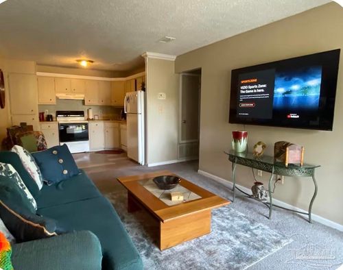 f-3208 F Redwood Ln, Gulf Breeze, FL, 32563-5611 | Card Image