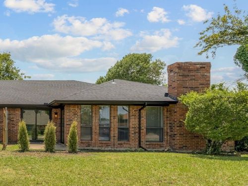 306 Bardfield Ave, Garland, TX, 75041-5112 | Card Image