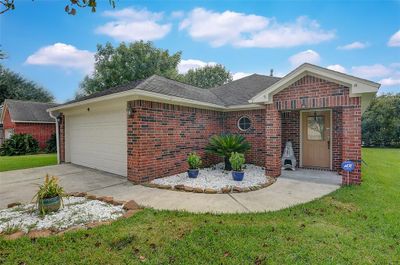 109 Moonspinner, House other with 3 bedrooms, 2 bathrooms and null parking in Conroe TX | Image 2