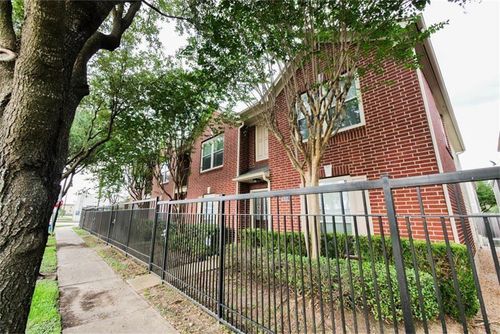 918 Memorial Heights Dr, Houston, TX, 77007-7079 | Card Image