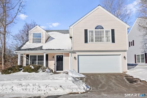 2-2 Village Ct, Wilton, CT, 06897-4544 | Card Image