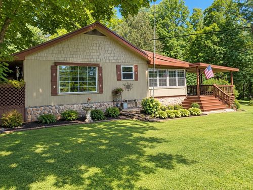 806 Case Rd, Prospect, TN, 38477-6302 | Card Image