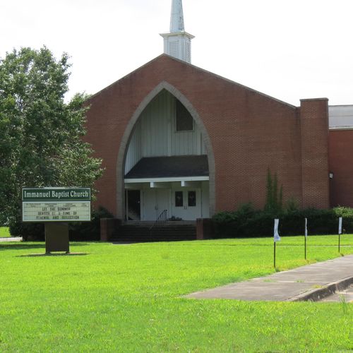 1801 W 17th Ave, Pine Bluff, AR, 71603-4071 | Card Image