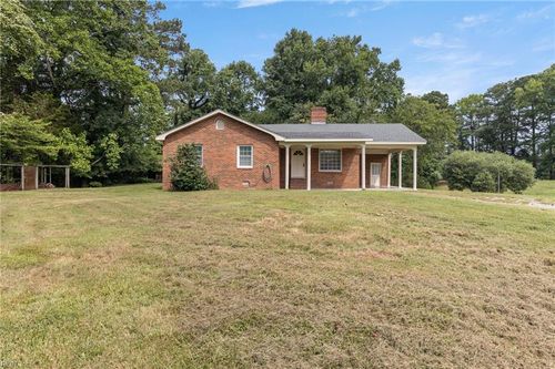 13190 Doggett Ln, Carrollton, VA, 23314-9731 | Card Image