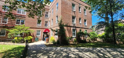 2l-78-06 Main Street, New York, NY, 11367 | Card Image
