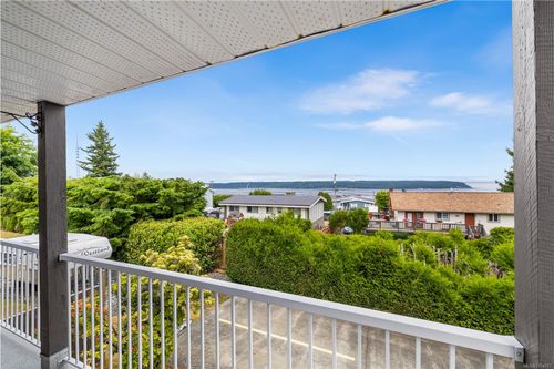 4-695 Upland Dr, Campbell River, BC, V9W2A7 | Card Image