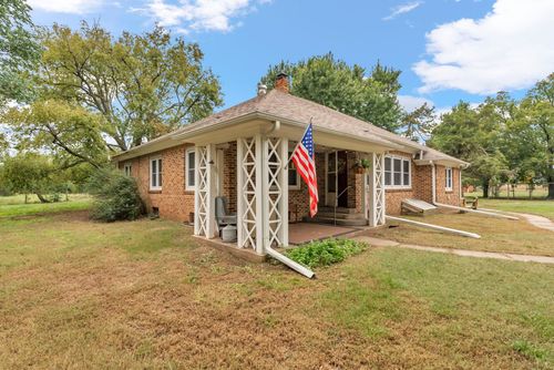 7499 S Tyler Rd, Clearwater, KS, 67026-9211 | Card Image