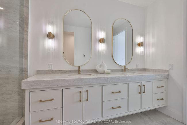 2201 - 2007 James St, Condo with 3 bedrooms, 2 bathrooms and null parking in Burlington ON | Image 26