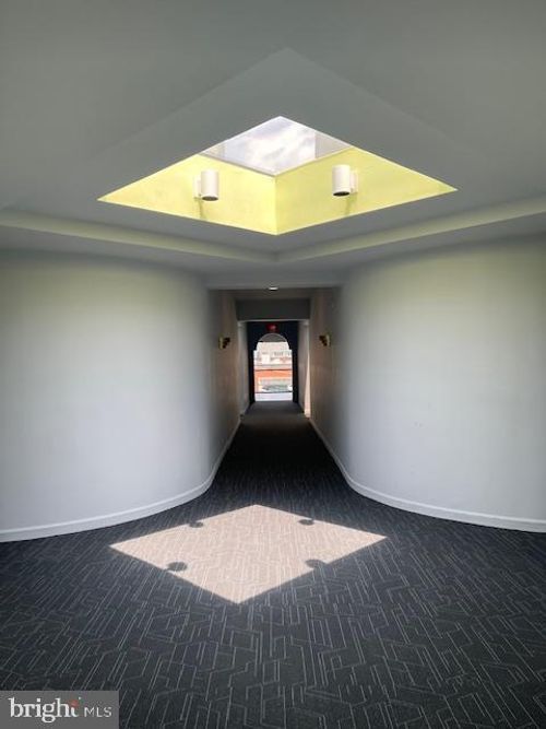 apt-305-408 E Market St, CHARLOTTESVILLE, VA, 22902-5258 | Card Image