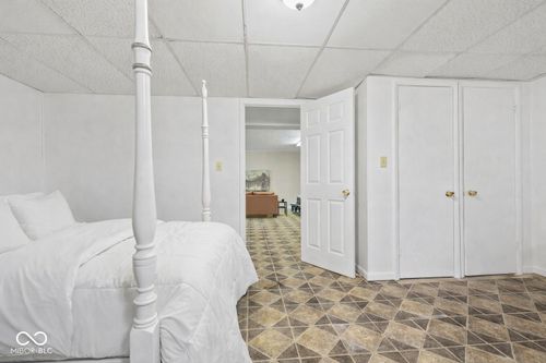 1070 Lincoln Hill Rd, Martinsville, IN, 46151-8998 | Card Image