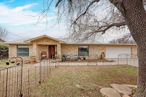 125 Winding Way, Sunrise Beach, TX, 78643-9104 | Card Image