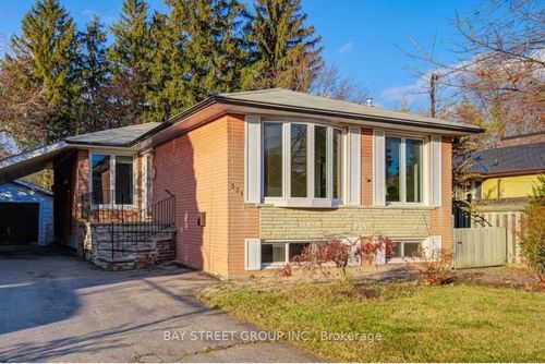 331 Elmwood Ave, Richmond Hill, ON, L4C1L7 | Card Image