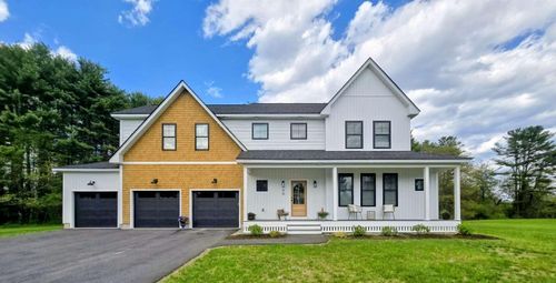 90 Running Hill Road, Scarborough, ME, 04074 | Card Image