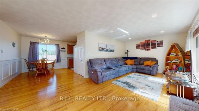 30 Greenhill Dr, House other with 4 bedrooms, 2 bathrooms and 4 parking in Peterborough ON | Image 7